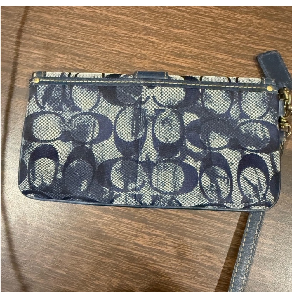 Coach Vintage Y2K Limited Edition Tie Dye Navy Signature Wallet Wristlet - Picture 2 of 3
